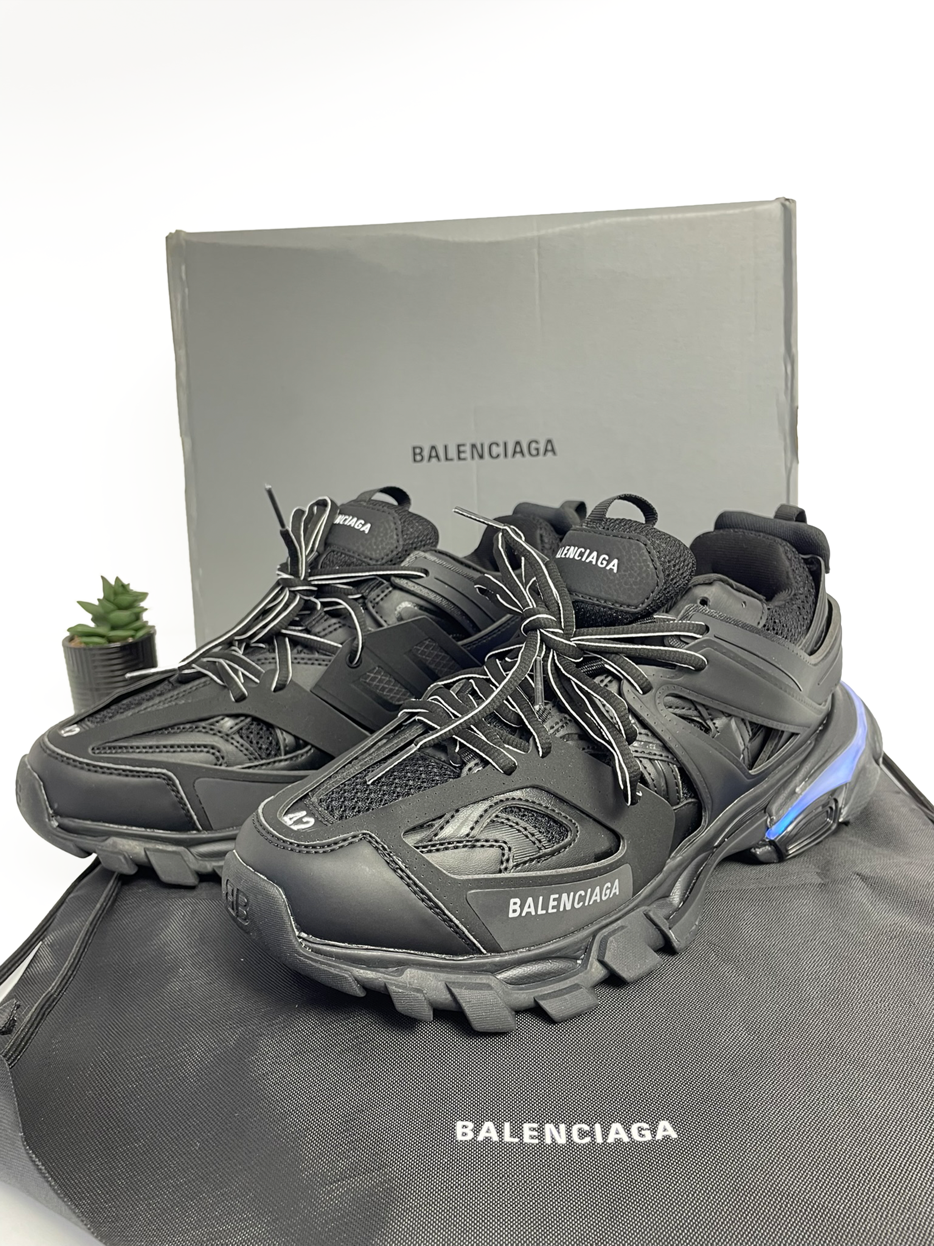 Balenciaga Track  Sneakers in Black - Luxury Streetwear Footwear | SNKRSWC