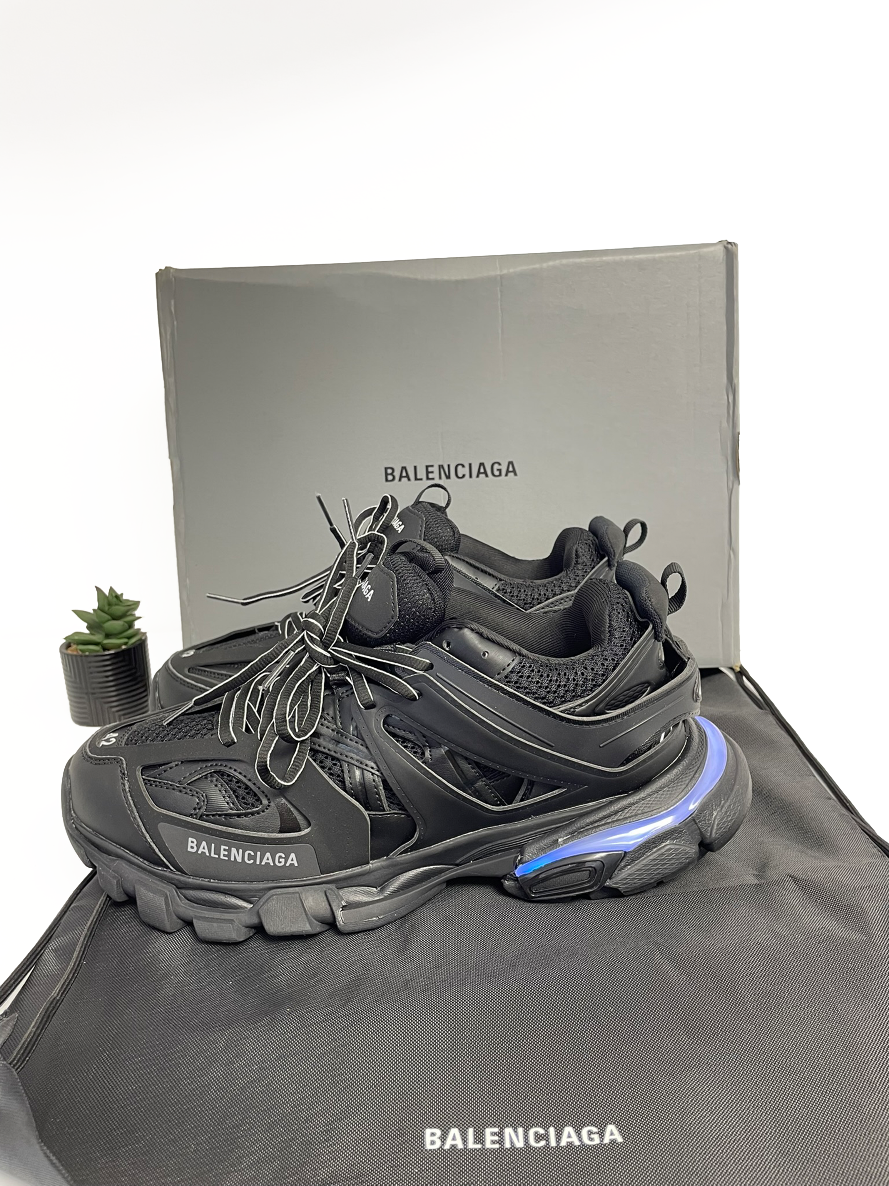 Balenciaga Track  Sneakers in Black - Luxury Streetwear Footwear | SNKRSWC