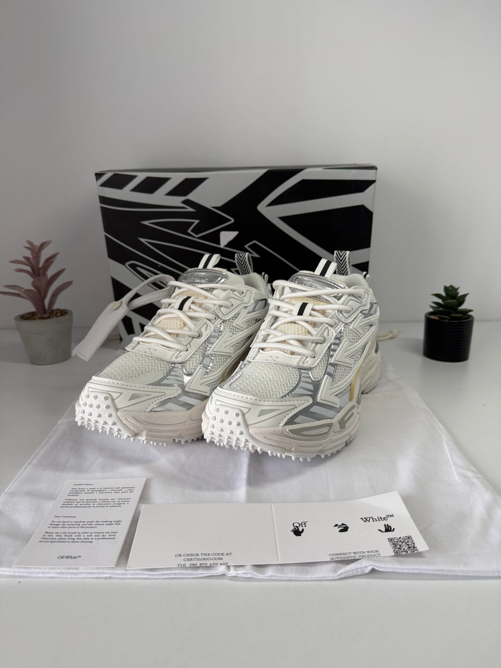 Off-White Be Right Back White