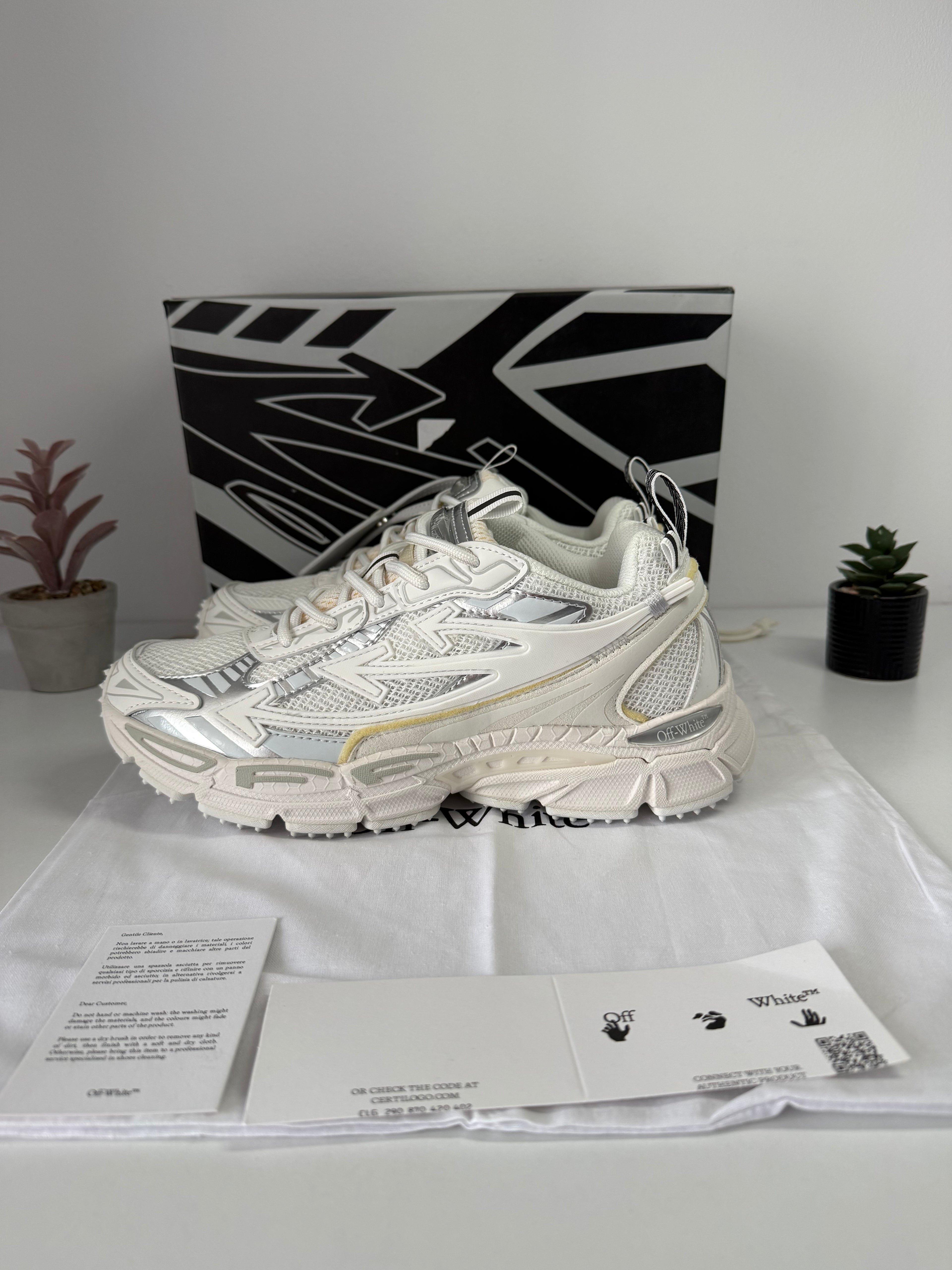 Off-White Be Right Back White